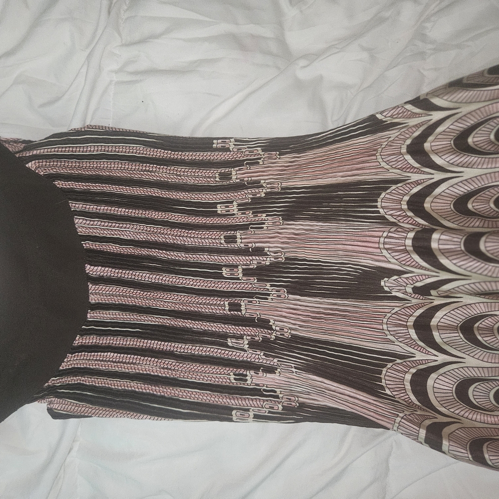 Chic Pink Halter Pleated Sheath Dress